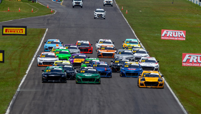 NASCAR Brasil: Alex Seid conquista top 5 na corrida 1 em Goiânia