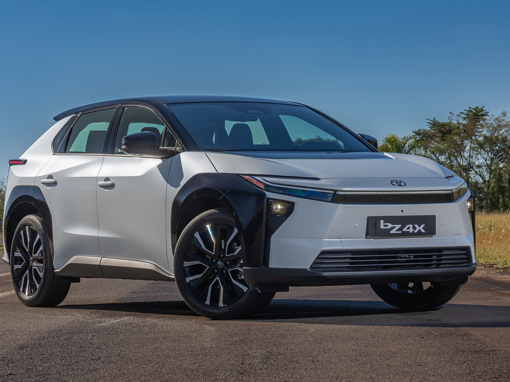 Toyota lança o bZ4X por R$ 419.990; seu primeiro modelo 100% elétrico no Brasil