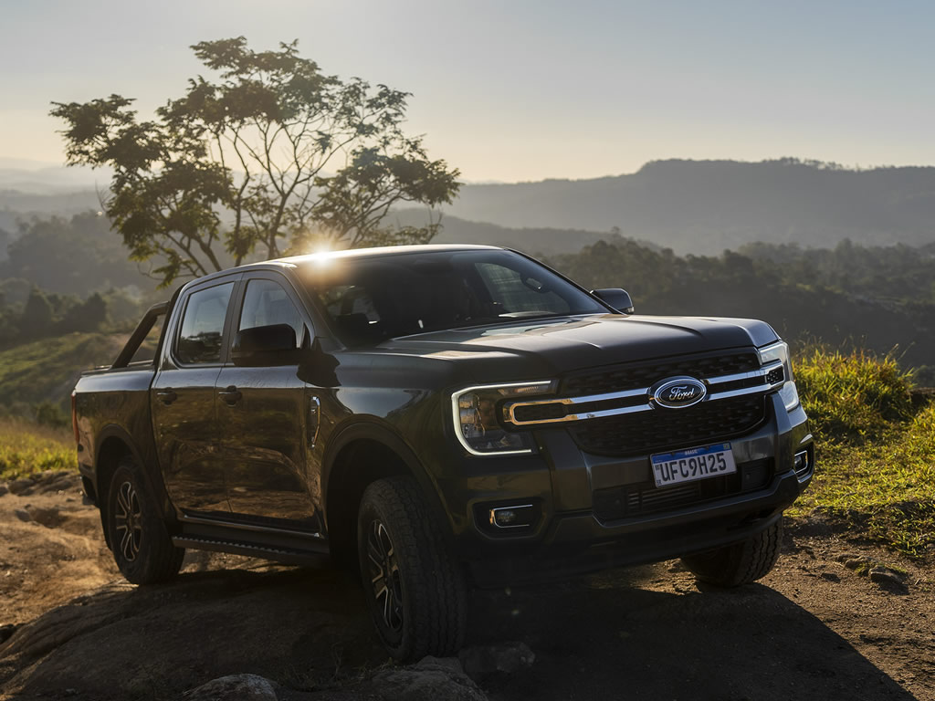 Ford Ranger lidera as picapes médias com recorde histórico de participação