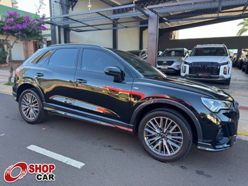 Q3 Performance Black 2.0 TFSi 16v Quattro A/T