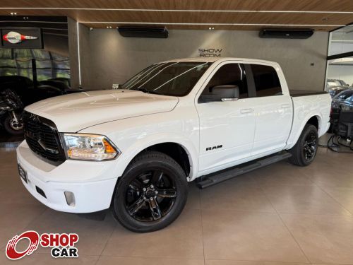 1500 Classic Laramie 5.7 V8 4X4 C.D. A/T