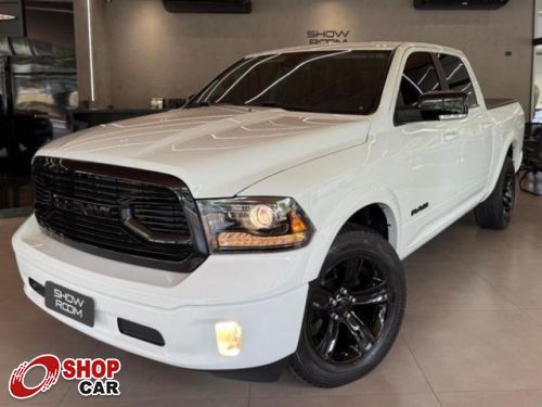 1500 Classic Laramie Night Edition 5.7 V8 4X4 C.D. A/T