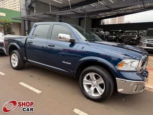 1500 Classic Laramie 5.7 V8 4x4 C.D. A/T