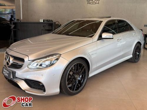 E 63 AMG 5.5T V8 32v A/T