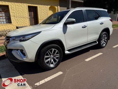 Hilux SW4 SRX D4-D 2.8TDi 16v 4x4 A/T