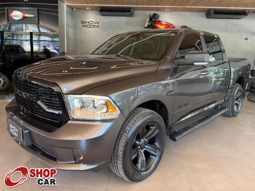 1500 Classic Laramie Night Edition 5.7 V8 4x4 C.D. A/T